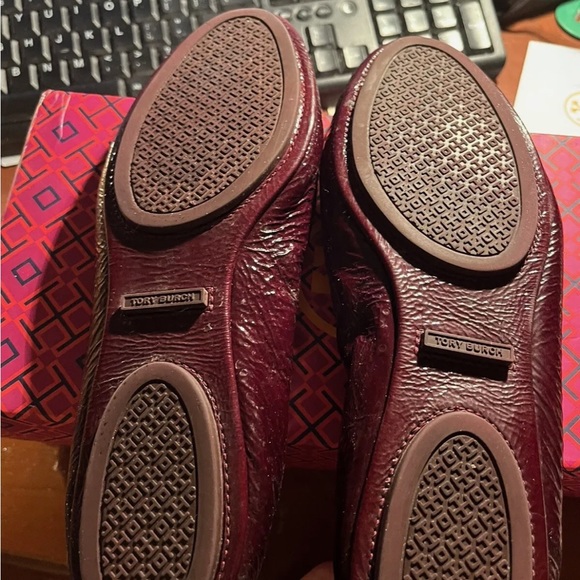 Authentic Tory Burch travel T Ballet crinkle shoes - Picture 4 of 8